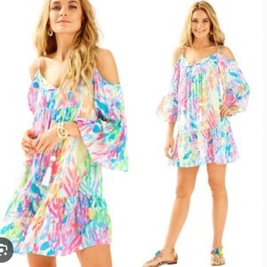 NWT Alanna Dress in sparkling sands print size large